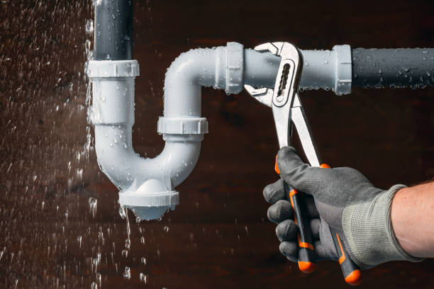 Professional Emergency Plumber technician working in Valley View, PA